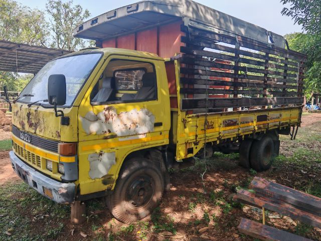 6  ล้อ ISUZU ขาย​ npr 115​ ทะเบียนแจ้งจอด​ เครื่องติด​ เบรคติด