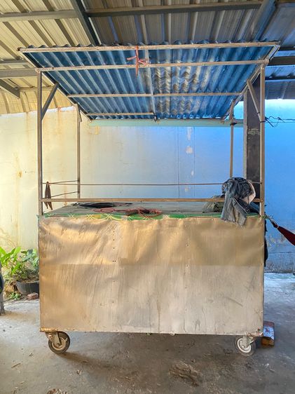 รถเข็นขายก๋วยเตี๋ยว