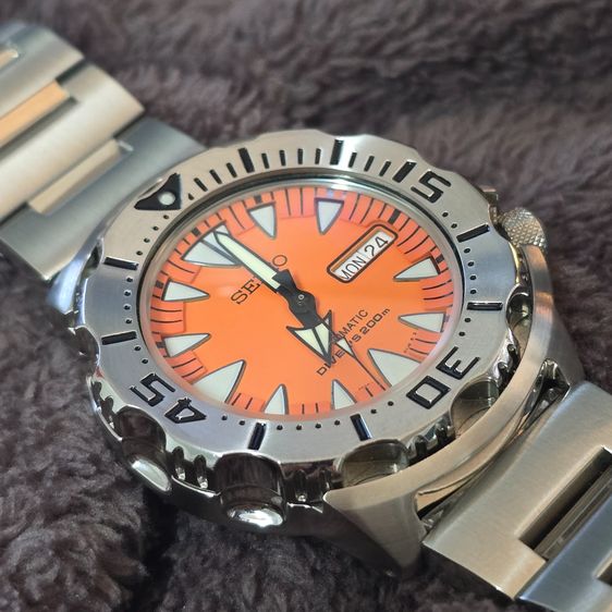 Seiko SRP309 Orange Monster The Fang 2nd Gen  รูปที่ 9