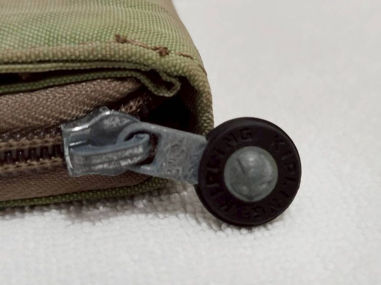 (ของแท้) กระเป๋าสตางค์ KIPLING สีเขียวเทา. รูปที่ 7