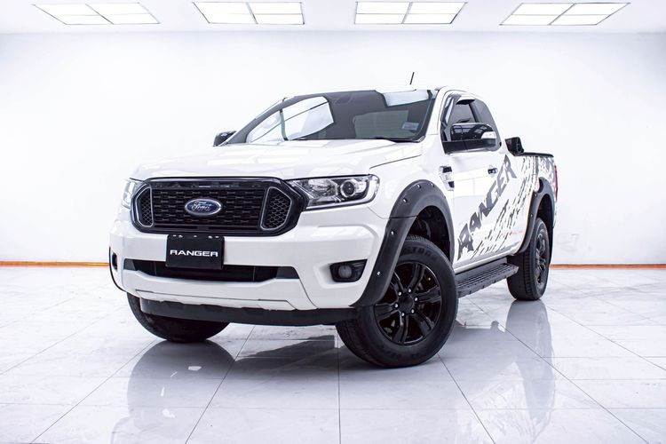 รถ Ford Ranger 2.2 Hi-Rider XLT สี ขาว