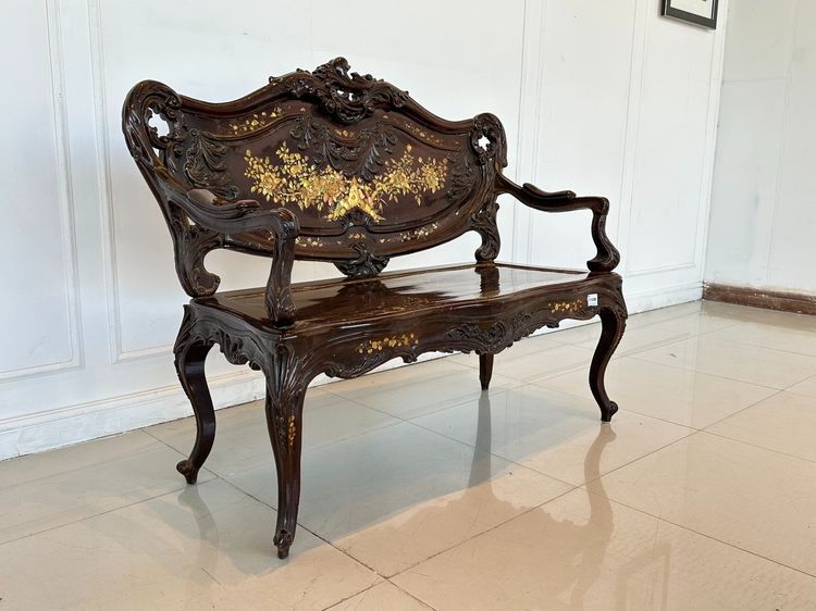 โซฟา 2 ที่นั่งสไตล์วินเทจ ไม้จริง โครงฝั่งมุขพิงหลังและโครงขาแกะสลัก รูปที่ 3