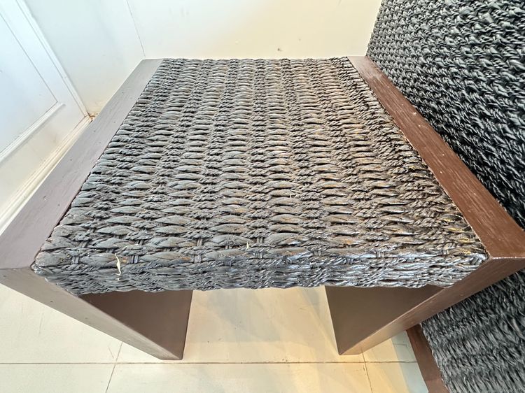 ชุดรับแขกผักตบ 4 ที่นั่ง โต๊ะกลางท็อปกระจกสีดำ พร้อมโต๊ะข้าง รูปที่ 12