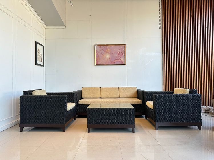 อื่นๆ ไม้ ชุดรับแขกผักตบ 4 ที่นั่ง โต๊ะกลางท็อปกระจกสีดำ พร้อมโต๊ะข้าง