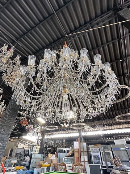 โคมไฟแชนเดอร์เลียร์ ประดับคริสตัลใส โครงเหล็ก (ตัวใหญ่) รูปที่ 12