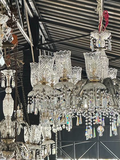 โคมไฟแชนเดอเลียร์ โป๊ะแก้วคริสตัลทรงสูง รูปที่ 6