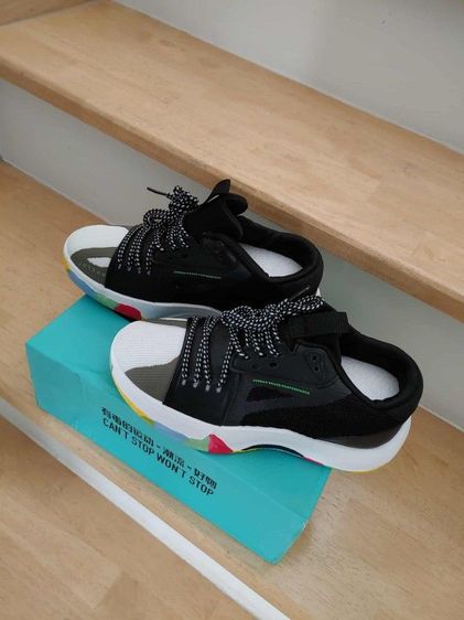 รองเท้า