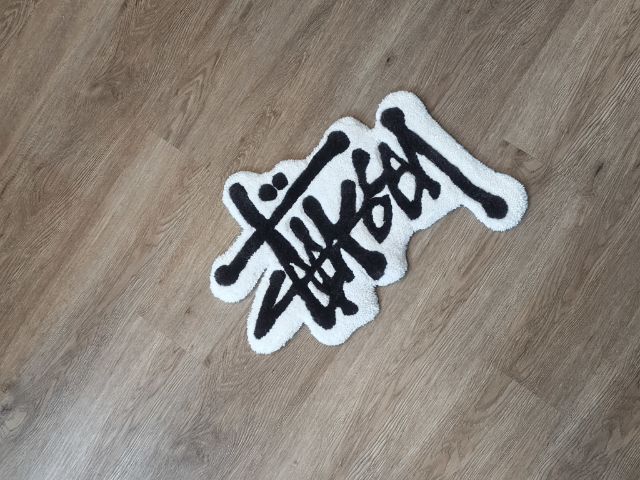 ไหมพรมแต่งห้อง Hands made ลาย stüssy 