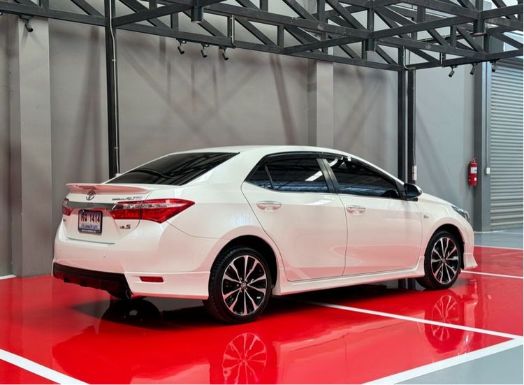 Toyota Altis 2015 1.8 Esport Sedan เบนซิน ไม่ติดแก๊ส เกียร์อัตโนมัติ ขาว รูปที่ 3