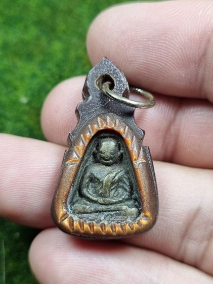 พระเหรียญจอบหลวงพ่อเงิน