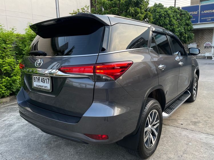 Toyota Fortuner 2017 2.4 V Utility-car ดีเซล ไม่ติดแก๊ส เกียร์อัตโนมัติ เทา รูปที่ 3