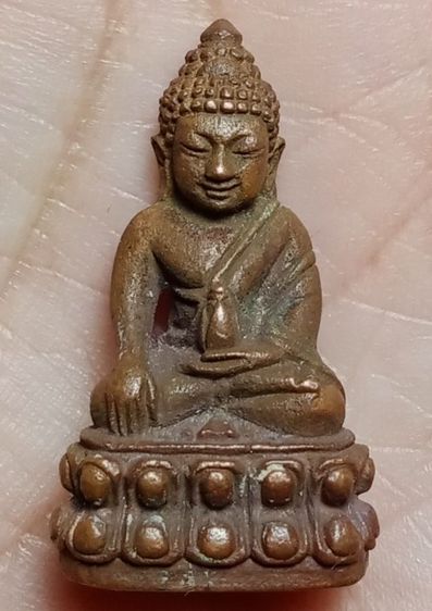 พระกริ่งแม่ชีบุญเรือน