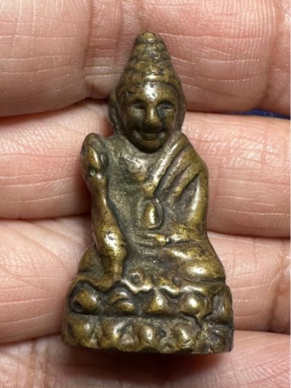 พระกริ่งถือบัววัดปราสาทบุญญาวาส ปี06