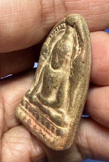 พระชินราช ใบเสมาเนื้อดิน รูปที่ 3