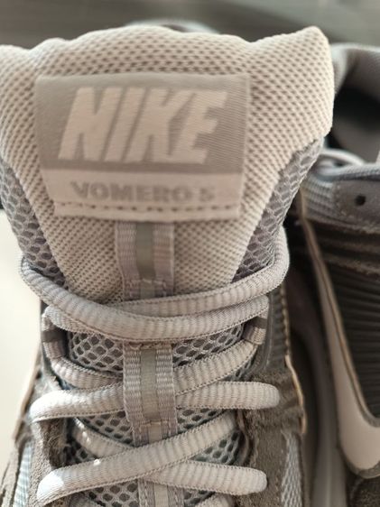 ขายถูก Nike Vomero 5 สีสวย ของแท้ สภาพเหมือนใหม่ เบามาก ใส่สบาย Size 43-275cm รูปที่ 8