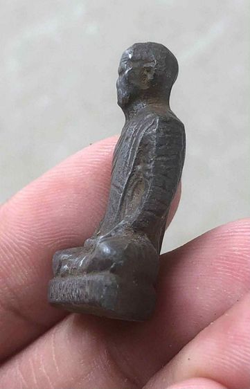 รูปหล่อหลวงพ่อเดิมตะกั่วหัวลูกปืน รูปที่ 4