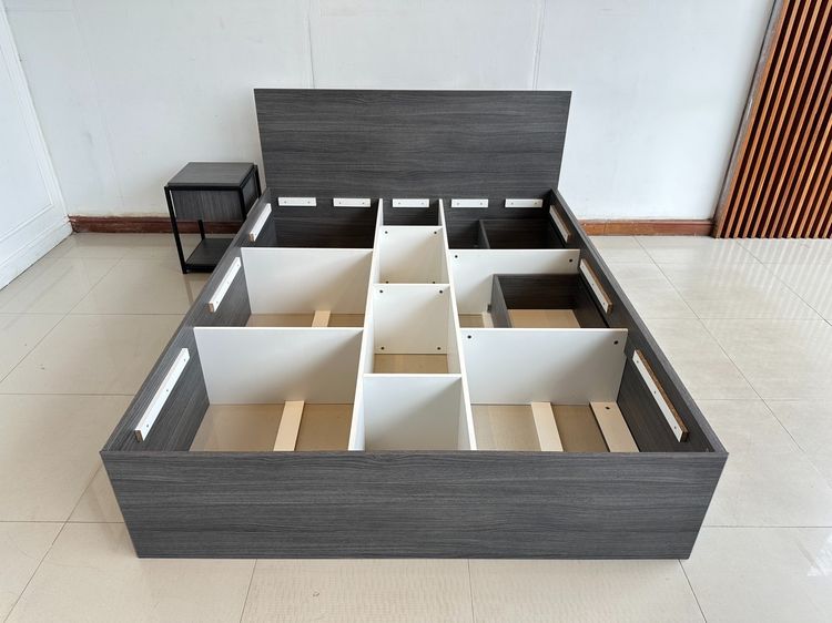 เตียง 5 ฟุต โครงไม้ MDF สีเทา แผ่นรองไม้ MDF 3 แผ่นสีขาว รูปที่ 15