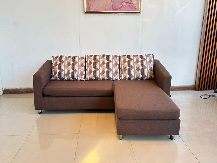 โซฟาแอล 3 ที่นั่ง เบาะผ้าสีน้ำตาล โครงขาเหล็ก แบรนด์ Free Form Furniture  รูปที่ 11