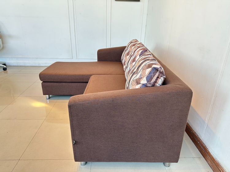 โซฟาแอล 3 ที่นั่ง เบาะผ้าสีน้ำตาล โครงขาเหล็ก แบรนด์ Free Form Furniture  รูปที่ 3