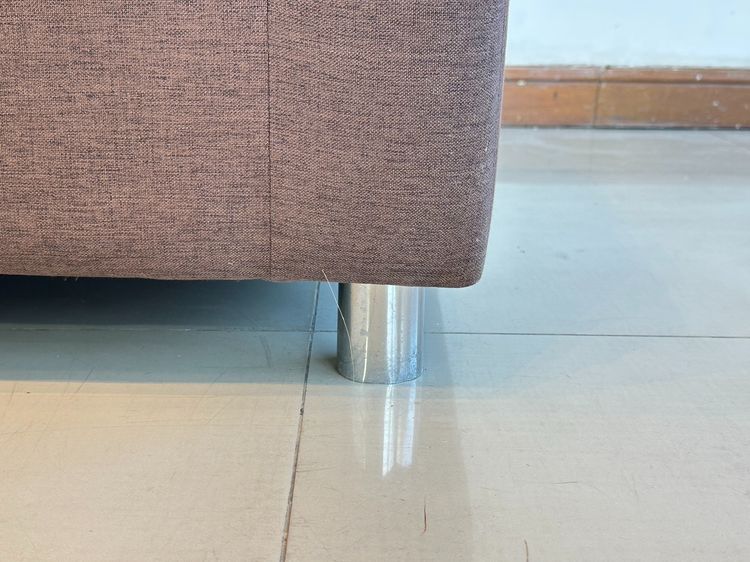 โซฟาแอล 3 ที่นั่ง เบาะผ้าสีน้ำตาล โครงขาเหล็ก แบรนด์ Free Form Furniture  รูปที่ 9