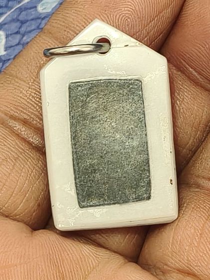 พระปิดตาเนื้อชินตะกั่วพิมพ์ประภามณฑลหลังลายผ้าจารยันต์..หลวงปู่ศุขวัดปากคลองมะขามเฒ่า รูปที่ 2