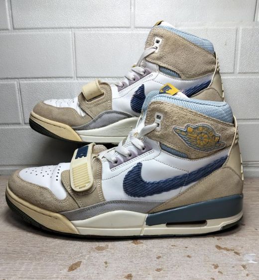 หนังสังเคราะห์ รองเท้าผ้าใบ UK 9.5 | EU 44 | US 10 รองเท้ากีฬามือสอง Nike Jordan Legacy เบอร์ 44 ยาว 28 cm .สภาพดี พร้อมใช้งาน
