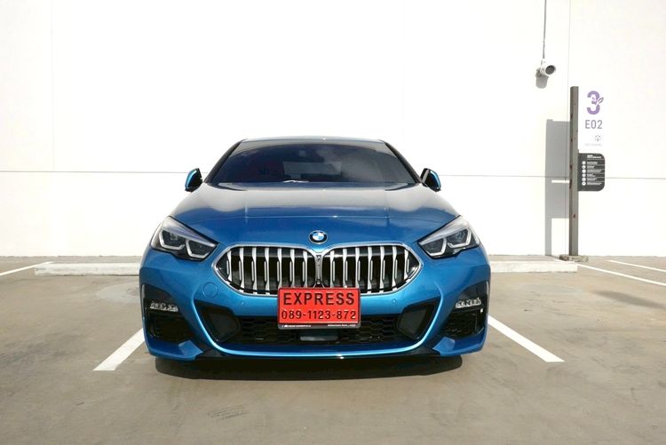 BMW Series 2 2023 220i Sedan เบนซิน ไม่ติดแก๊ส เกียร์อัตโนมัติ ฟ้า รูปที่ 2