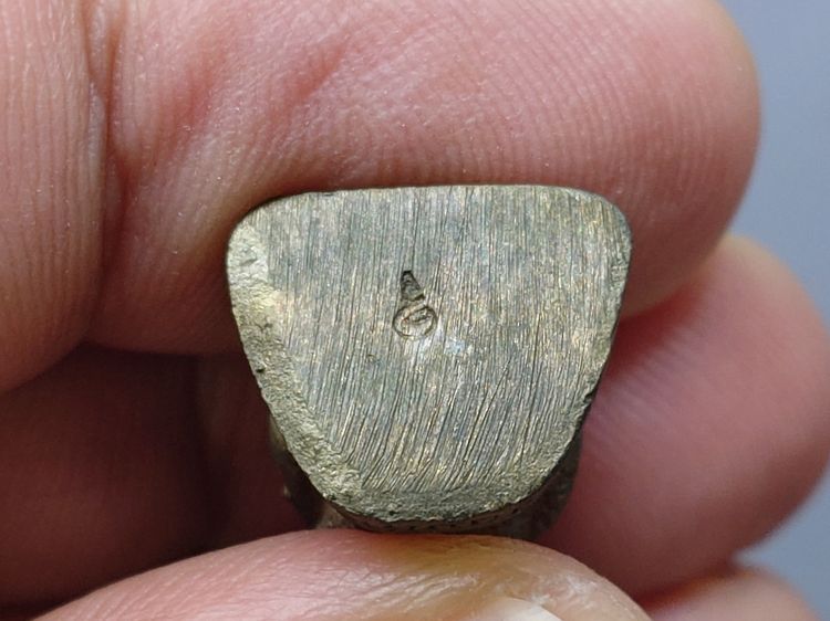 พระสังกัจจายน์ สก 5 รอบ สมเด็จพระบรมราชินีนาถ เนื้อนวะแก่เงิน ขนาดสูง 17 มิล ปี2535 พร้อมตลับเดิม รูปที่ 7