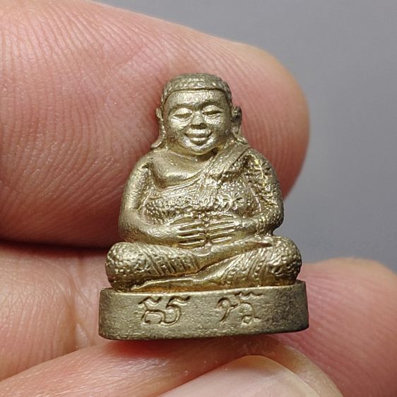 พระสังกัจจายน์ สก 5 รอบ สมเด็จพระบรมราชินีนาถ เนื้อนวะแก่เงิน ขนาดสูง 17 มิล ปี2535 พร้อมตลับเดิม รูปที่ 3