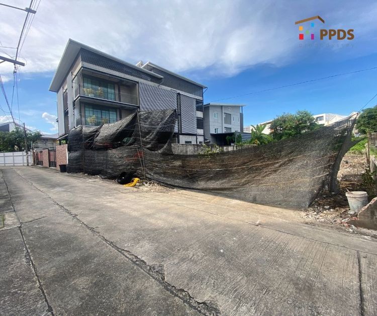 ขายที่ดินพร้อมแบบบ้าน แปลงเล็ก 50 ตารางวา สุขุมวิท ปรีดี 20