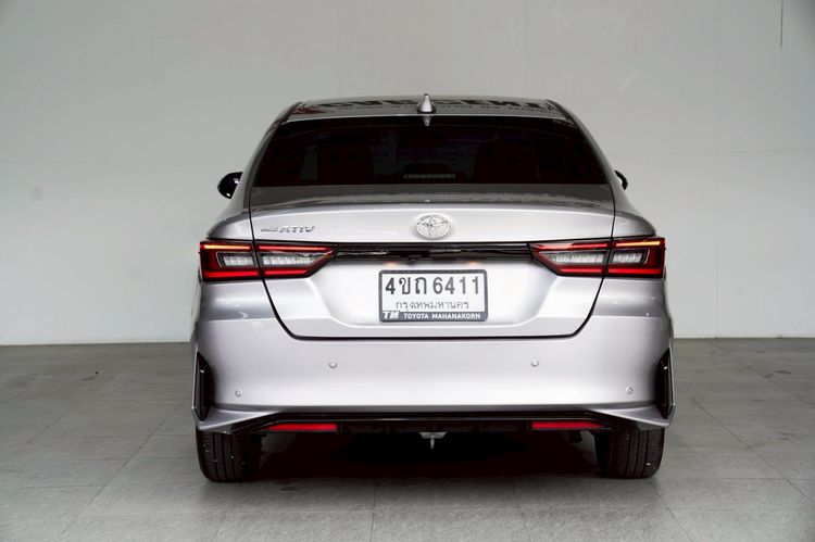 Toyota Yaris ATIV 2023 1.2 Premium Sedan เบนซิน ไม่ติดแก๊ส เกียร์อัตโนมัติ เทา รูปที่ 3