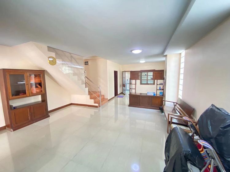 มีบางส่วน 2010 ทาว์นเฮ้าส์ให้เช่า นิรันดร์สิริ เฟส 1 ถ.สามวา ใกล้สถานีรถไฟฟ้าสายสีชมพู รูปที่ 4