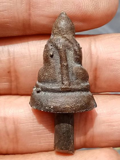 พระชัยวัฒน์ พิมพ์ป้อมเล็กฐานสูง หลวงปู่บุญ