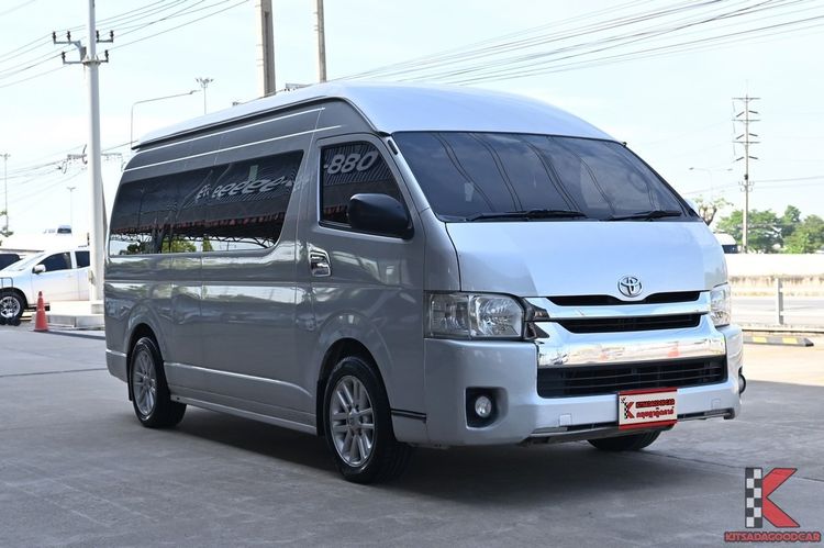Toyota Commuter 2019 3.0 Van ดีเซล ไม่ติดแก๊ส เกียร์ธรรมดา บรอนซ์เงิน