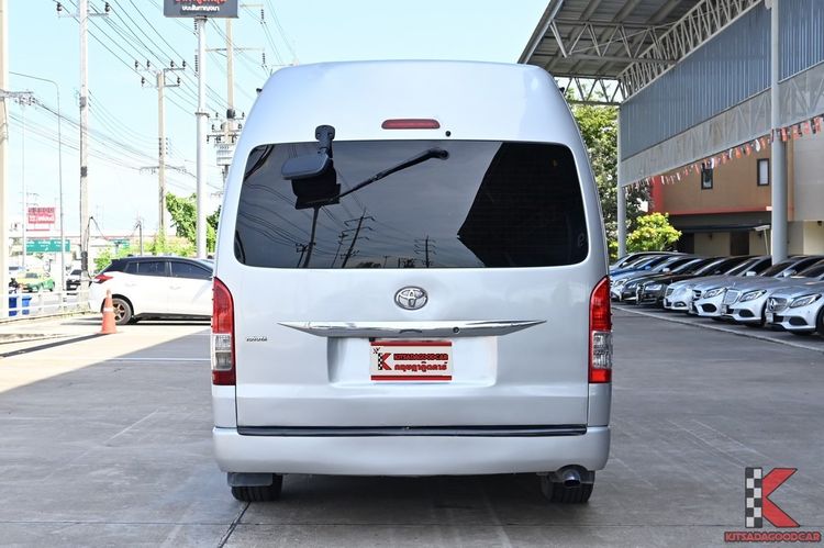 Toyota Commuter 2019 3.0 Van ดีเซล ไม่ติดแก๊ส เกียร์ธรรมดา บรอนซ์เงิน รูปที่ 4