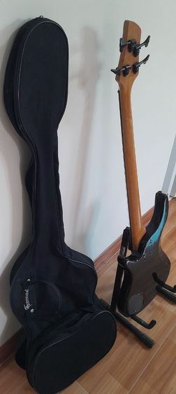 เบสไฟฟ้า ยี่ห้อ Sakura พร้อมสาย และซองใส่กีต้าร์ รูปที่ 12