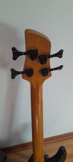 เบสไฟฟ้า ยี่ห้อ Sakura พร้อมสาย และซองใส่กีต้าร์ รูปที่ 9