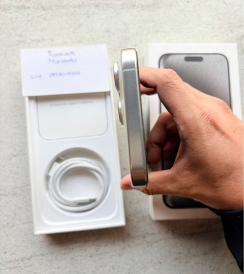 iPhone 15 Pro Max 512 GB White titanium รูปที่ 2