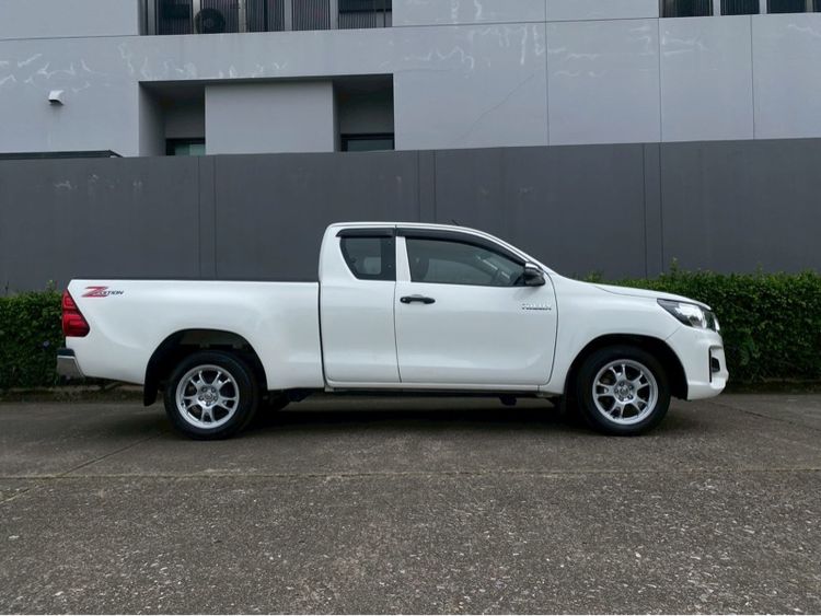 Toyota Hilux Revo 2019 2.4 Z Edition E Van ดีเซล ไม่ติดแก๊ส เกียร์ธรรมดา ขาว รูปที่ 2