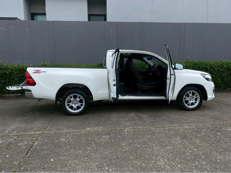 Toyota Hilux Revo 2019 2.4 Z Edition E Van ดีเซล ไม่ติดแก๊ส เกียร์ธรรมดา ขาว รูปที่ 3