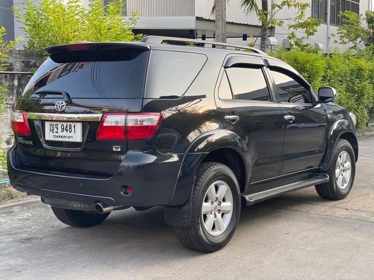 Toyota Fortuner 2011 3.0 V Utility-car ดีเซล ไม่ติดแก๊ส เกียร์อัตโนมัติ ดำ รูปที่ 3