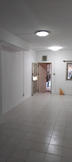 Pruksa ขายทาวน์เฮ้าส์ พร้อมอยู่ เจ้าของบ้านขายเอง 2 ห้องนอน 2 ห้องน้ำ 16 ตารางวา หมู่บ้านพฤกษา 30ทับ1 สนใจติดต่อ 092-327-4036 รับสัญญารีโนเวท รูปที่ 4