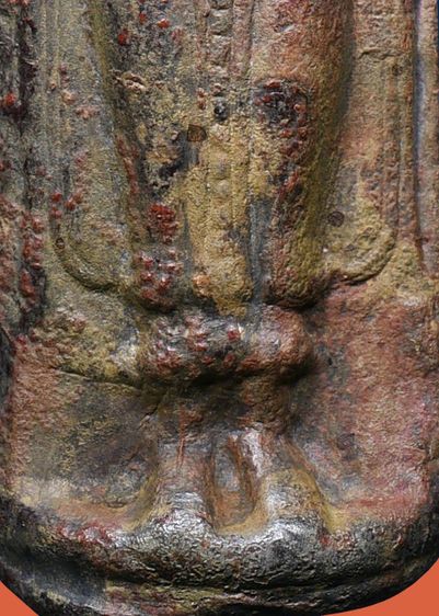 พระร่วงหลังรางปืน กรุวัดพระศรีรัตนมหาธาตุ ลพบุรี เนื้อสนิมแดงลูกหว้า เก่า รูปที่ 8