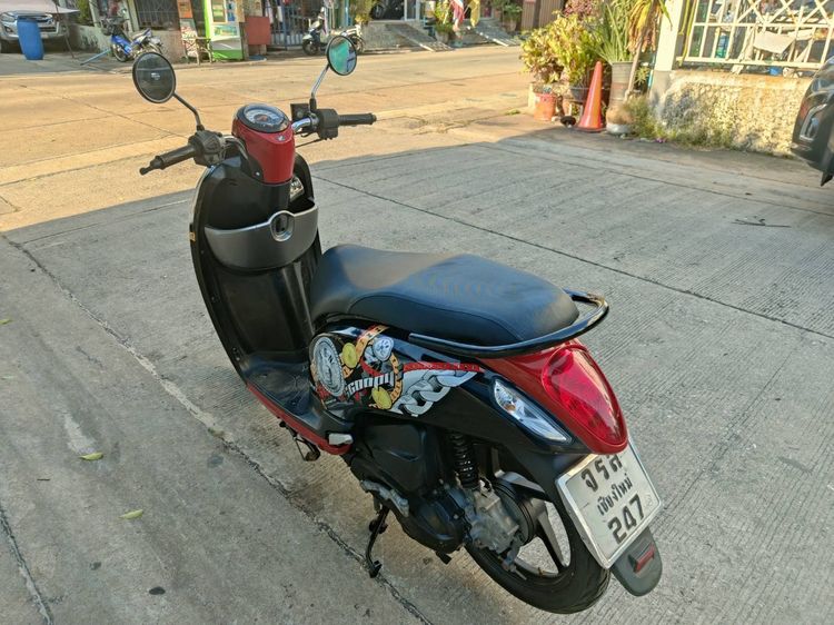 🛵ยังไงก็ขาย SCOOPY-i ปี 56 เครื่องดี สีสวย สตาร์ทมือ เล่มชุดโอนครบ+เปลี่ยนถ่ายน้ำมันเครื่องฟรี ส่งฟรี30 ก.ม รูปที่ 6