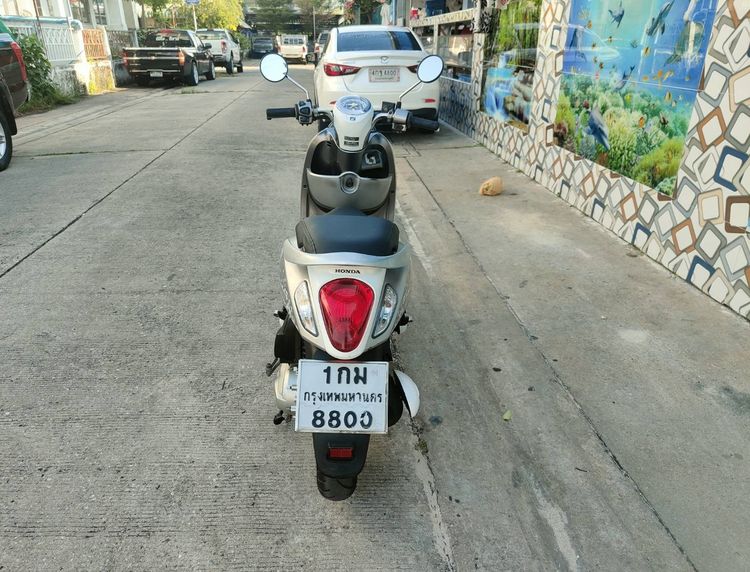 🛵ยังไงก็ขาย SCOOPY-i ปี 56 เครื่องดี สีสวย สตาร์ทมือ เล่มชุดโอนครบ+เปลี่ยนถ่ายน้ำมันเครื่องฟรี ส่งฟรี30 ก.ม รูปที่ 5