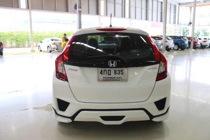 Honda Jazz 2015 1.5 S Sedan เบนซิน ไม่ติดแก๊ส เกียร์อัตโนมัติ ขาว รูปที่ 4