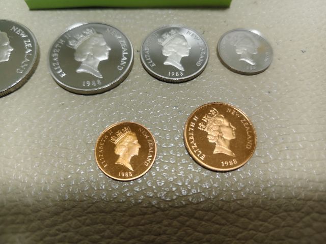 เหรียญนอก รูปที่ 2