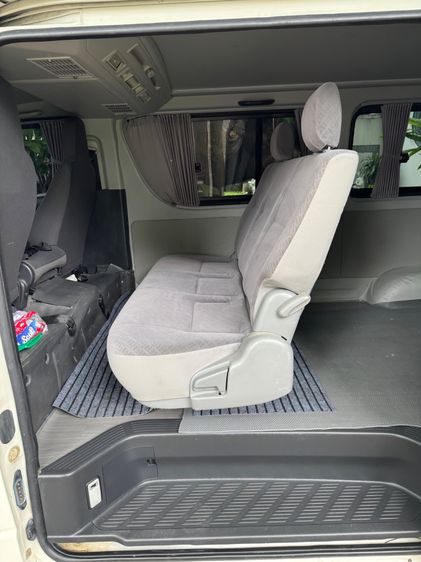 ขายเบาะพับใส่รถตู้ Toyota Hiace โม่งน้อย