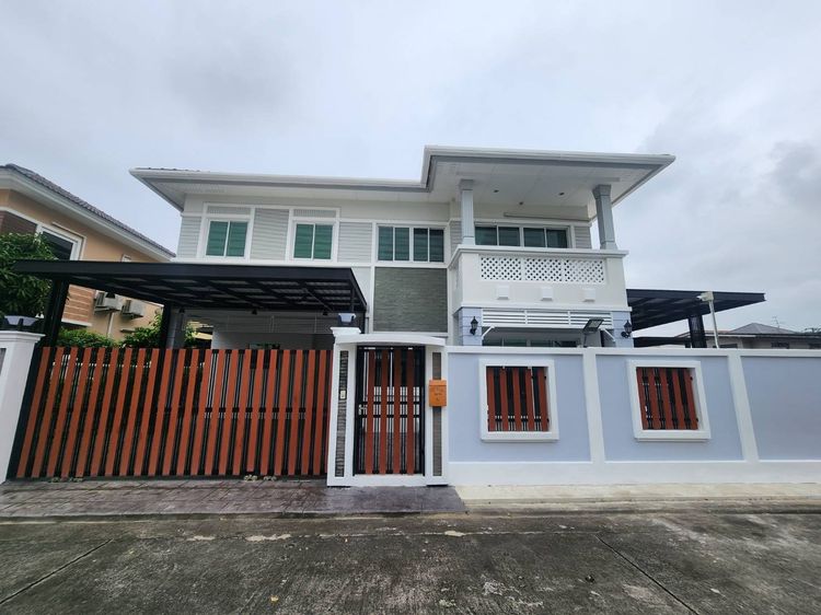 ให้เช่าบ้านเดี่ยว 2 ชั้น หลังริม ขนาด 62 ตร.ว. ซอยสวนสราญ ถนนบางเชือกหนัง 9 ตลิ่งชัน  รีโนเวทใหม่ พร้อมอยู่