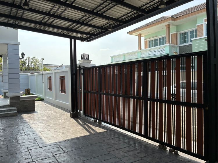 มีบางส่วน ให้เช่าบ้านเดี่ยว 2 ชั้น หลังริม ขนาด 62 ตร.ว. ซอยสวนสราญ ถนนบางเชือกหนัง 9 ตลิ่งชัน  รีโนเวทใหม่ พร้อมอยู่ รูปที่ 2